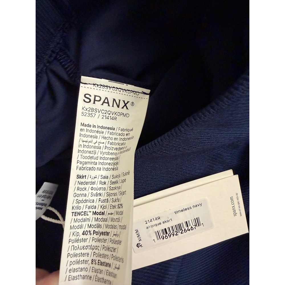 SPANX AirEssentials Pique Skort Timeless Navy size Medium NWT - Picture 15 of 15